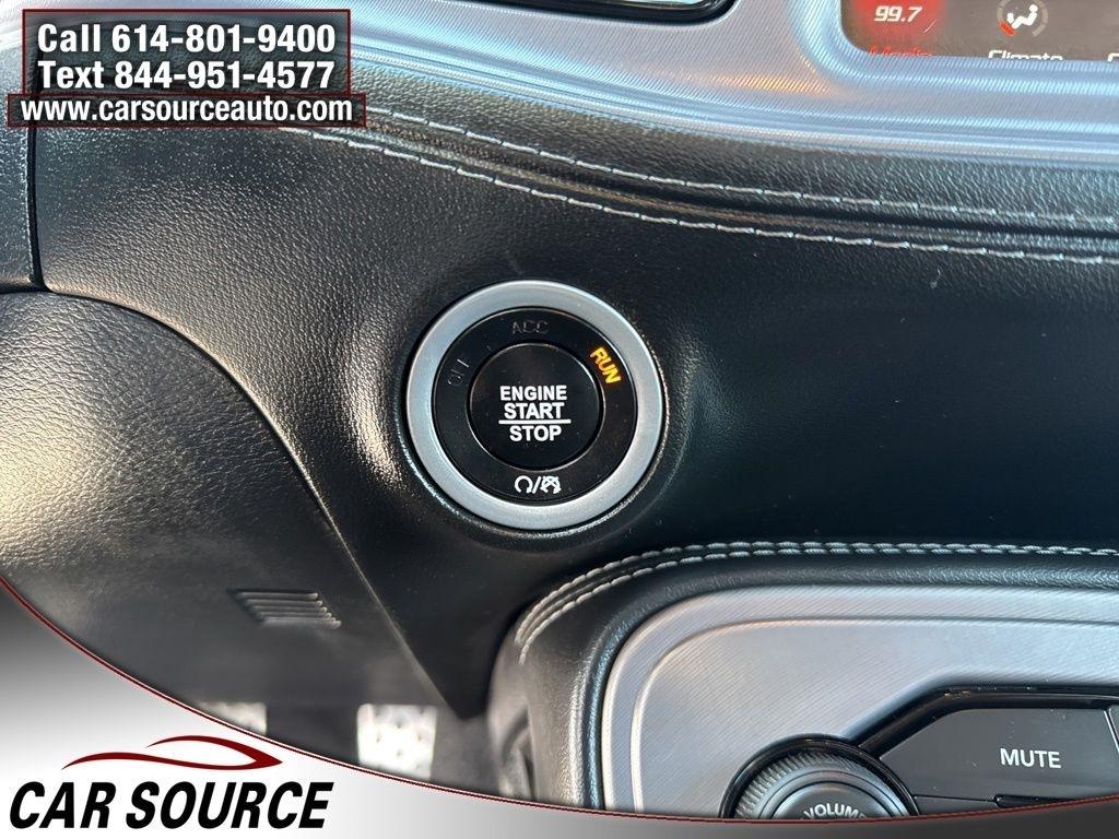 Dodge Challenger  2023