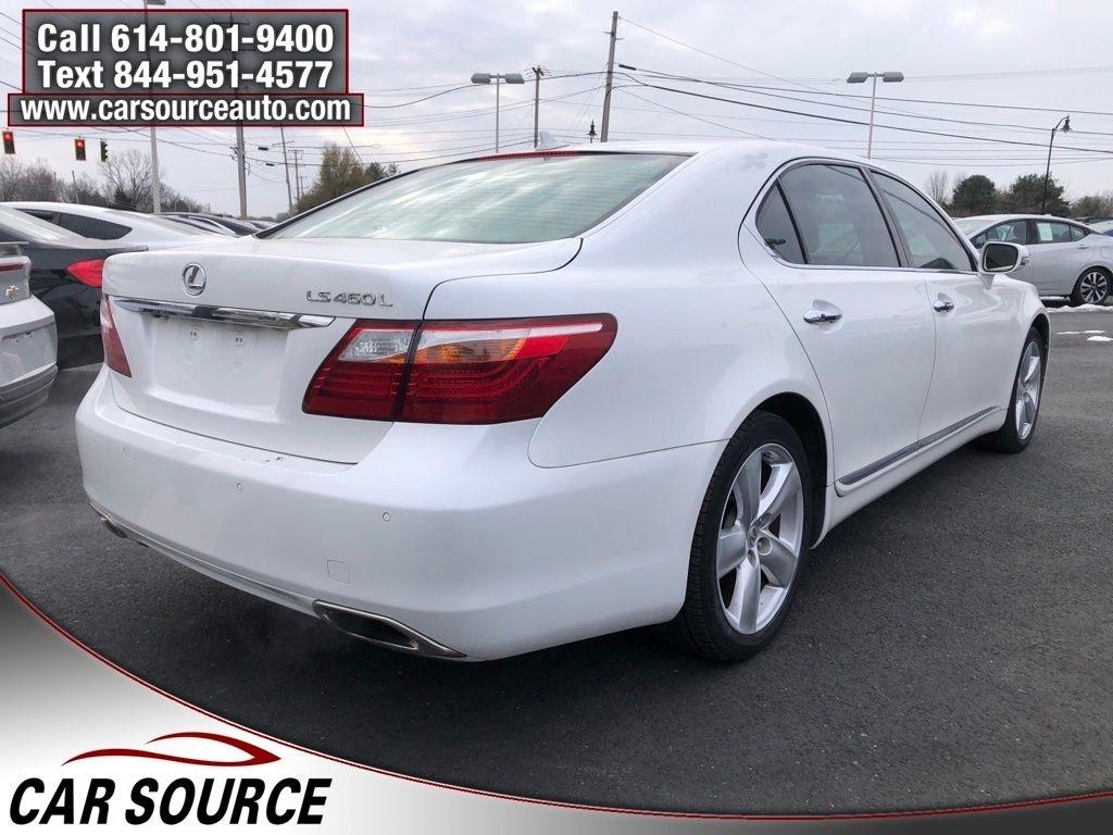 Lexus LS 460  2011