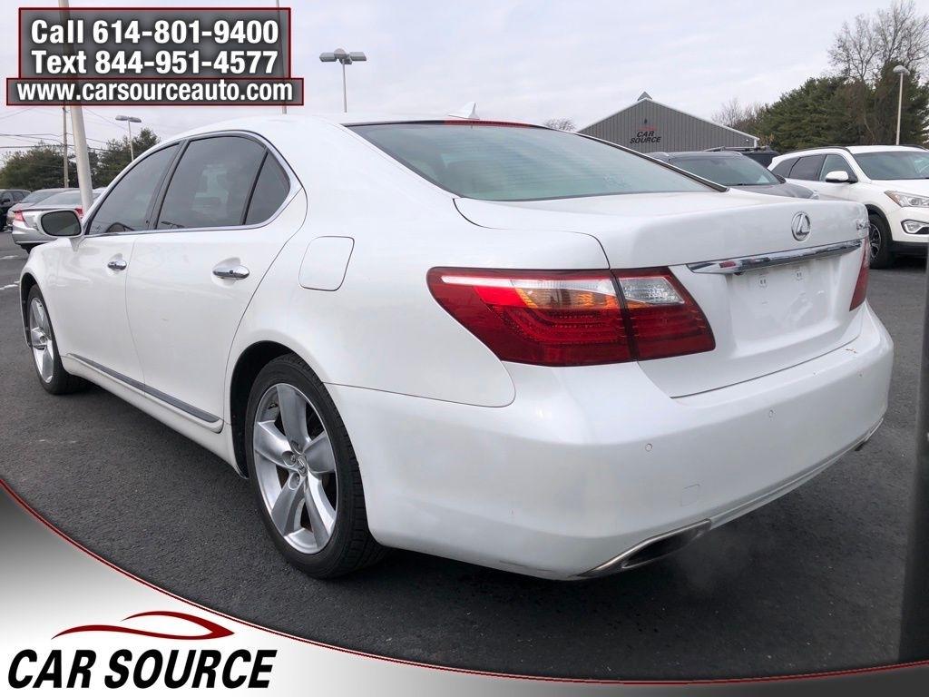 Lexus LS 460  2011