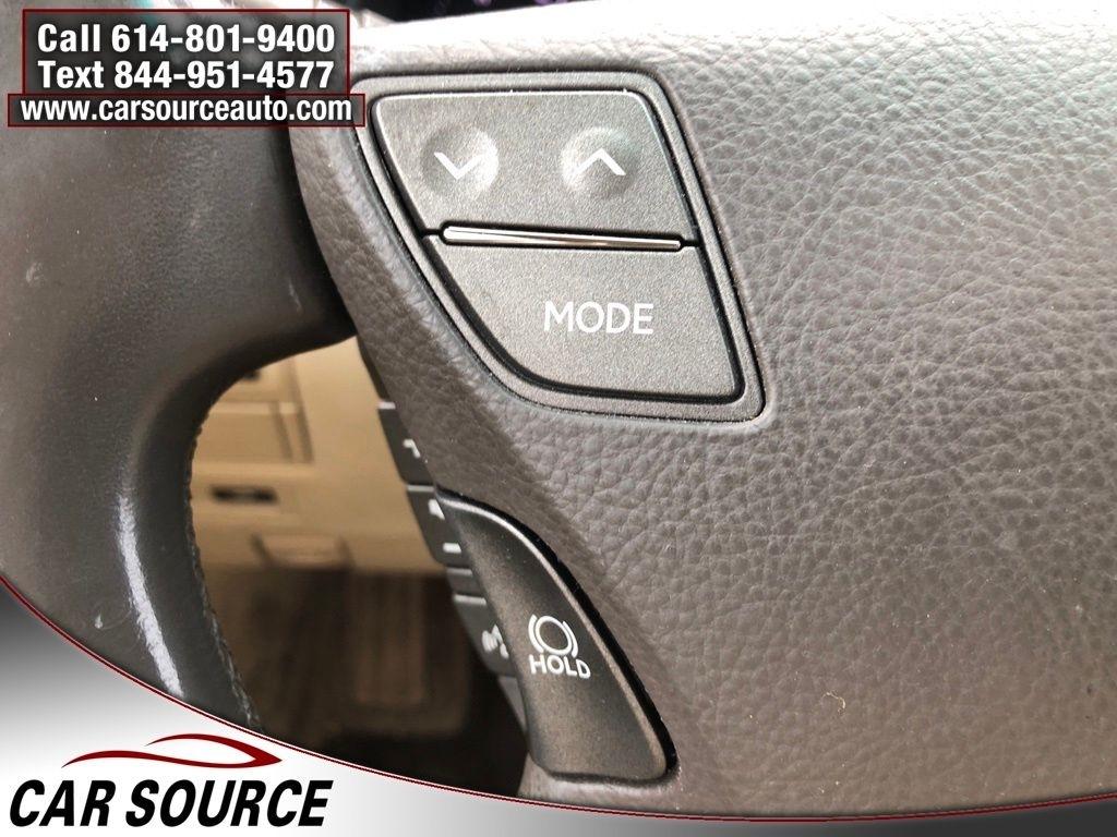 Lexus LS 460  2011