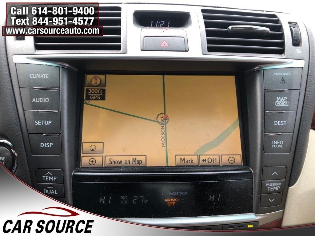 Lexus LS 460  2011