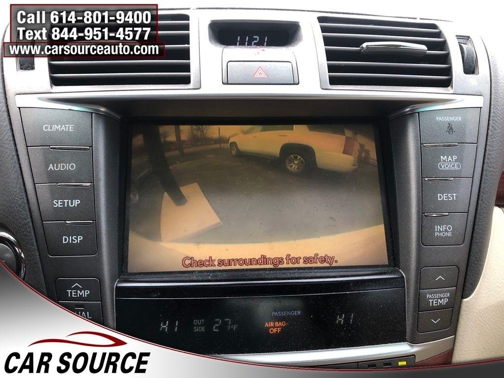 Lexus LS 460  2011