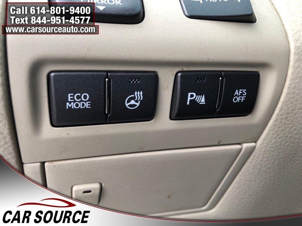 Lexus LS 460  2011