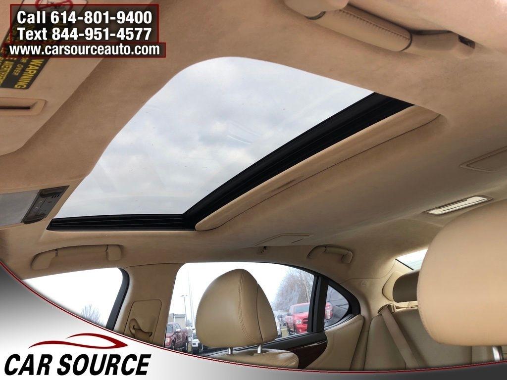 Lexus LS 460  2011