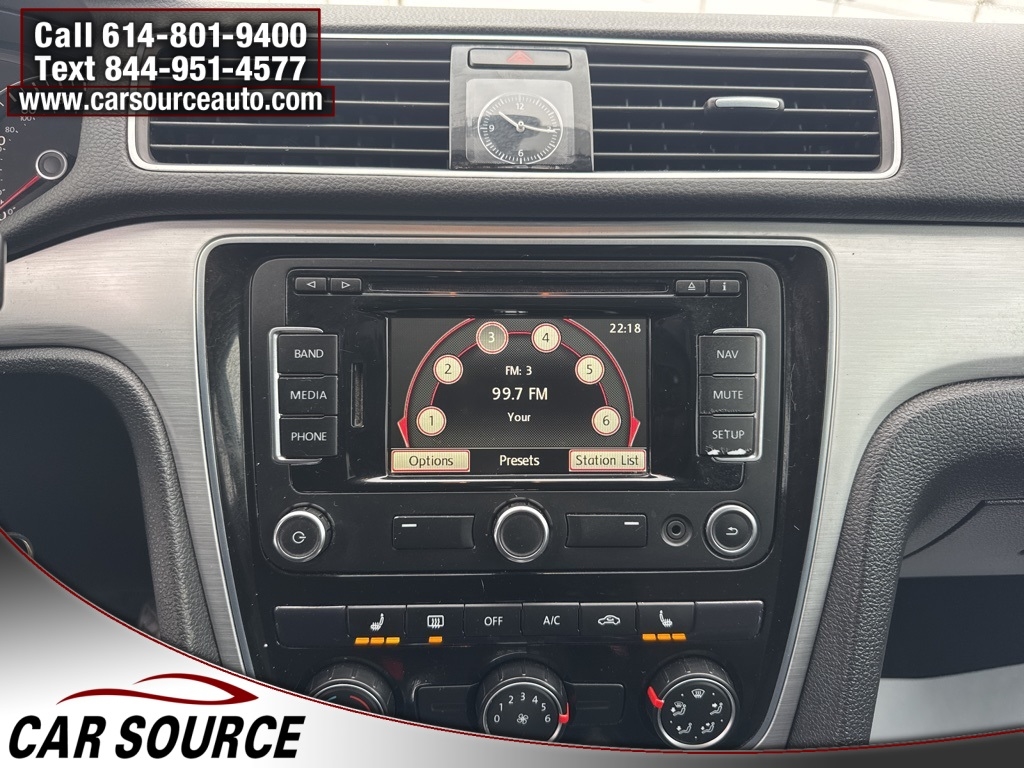 Volkswagen Passat  2013