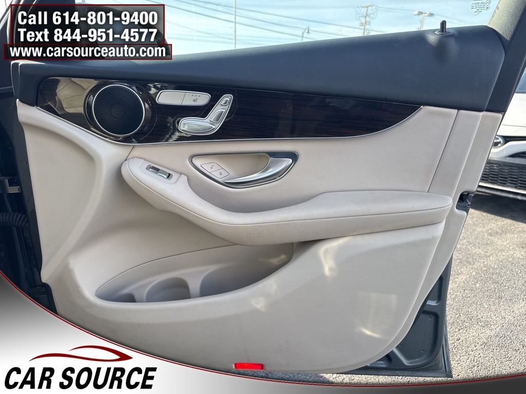 Mercedes-Benz GLC  2016