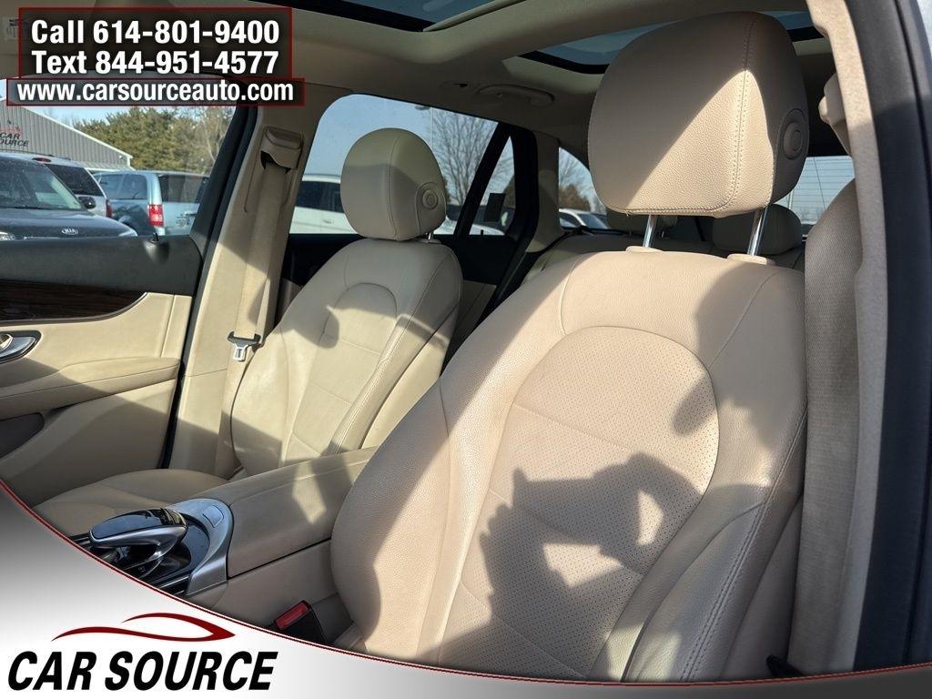 Mercedes-Benz GLC  2016