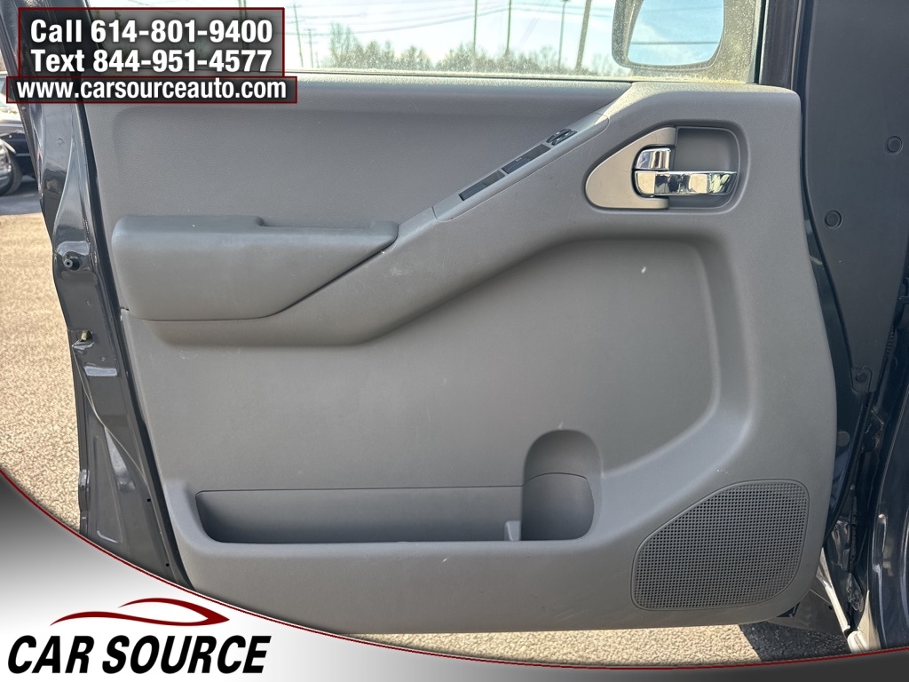 Nissan Frontier  2011