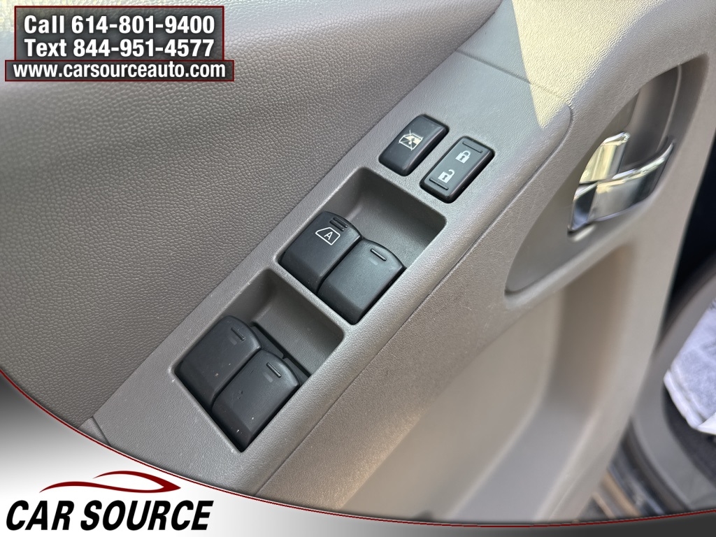 Nissan Frontier  2011