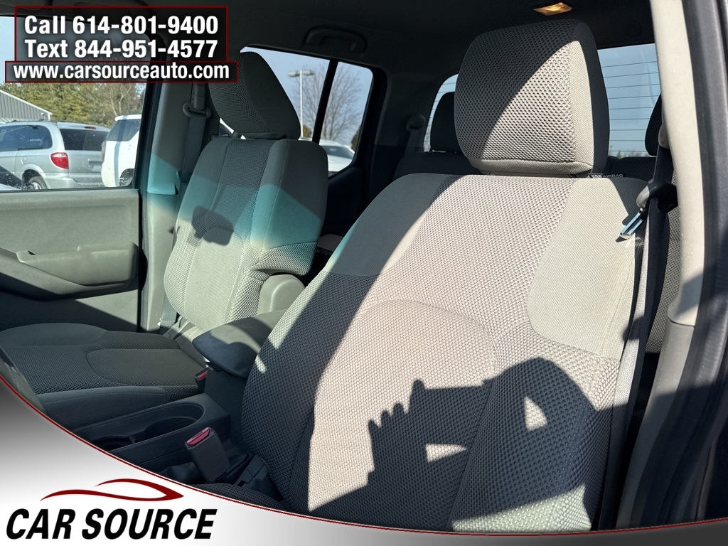 Nissan Frontier  2011