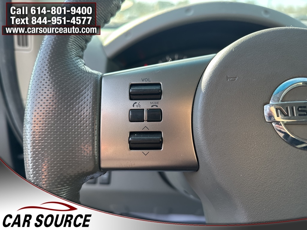 Nissan Frontier  2011