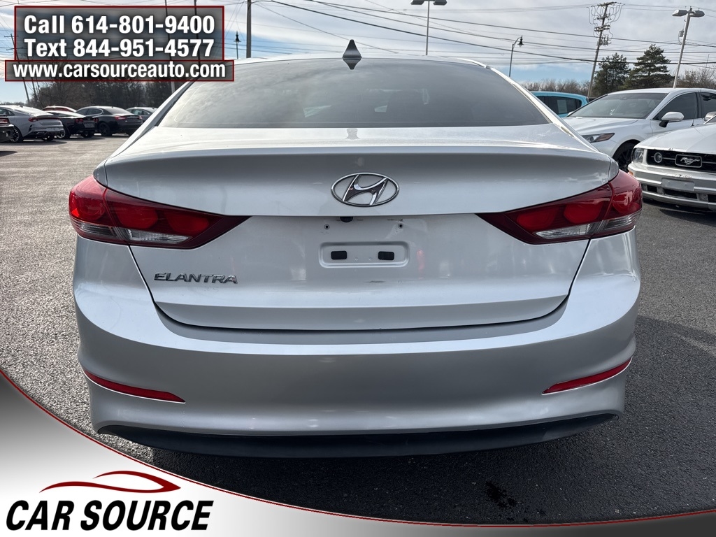 Hyundai Elantra  2018