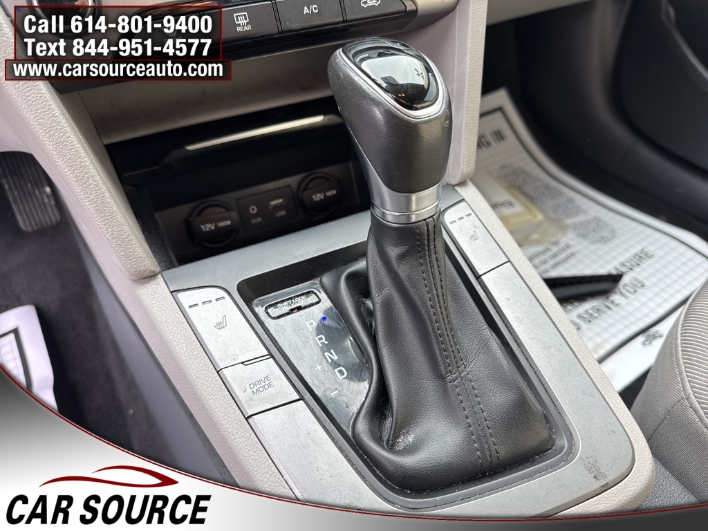 Hyundai Elantra  2018