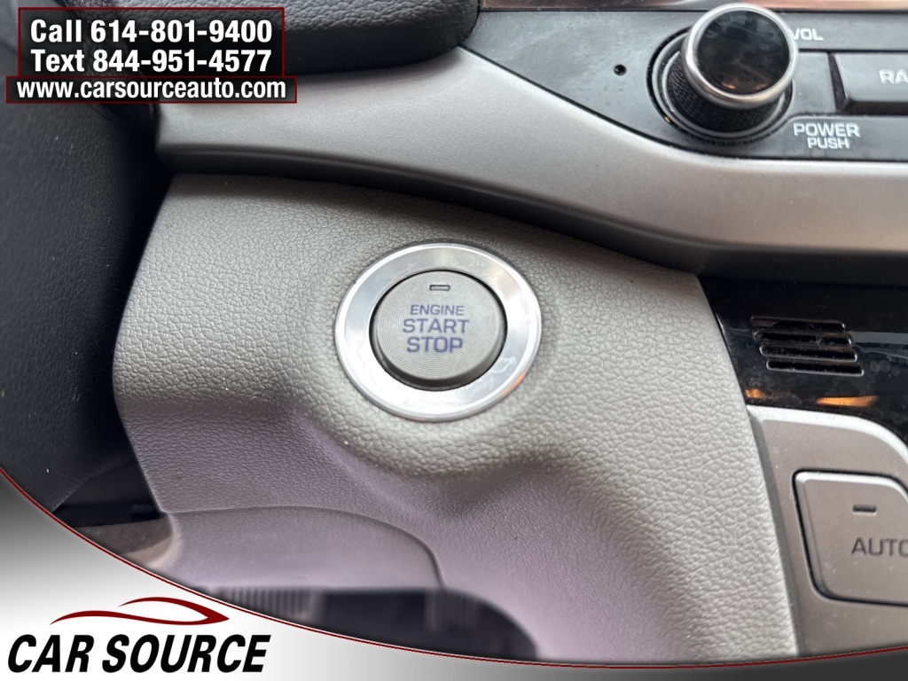 Hyundai Elantra  2018