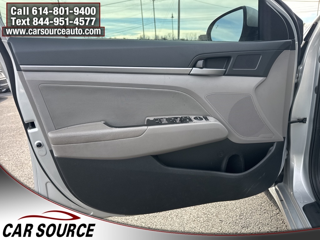 Hyundai Elantra  2018