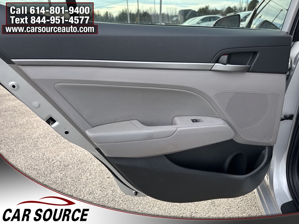 Hyundai Elantra  2018