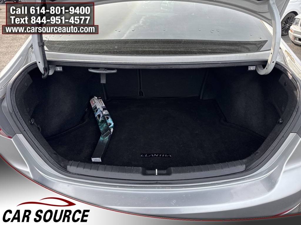 Hyundai Elantra  2018