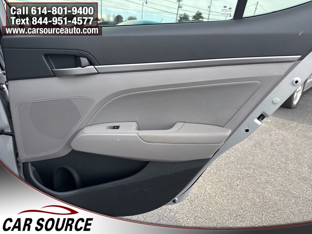 Hyundai Elantra  2018