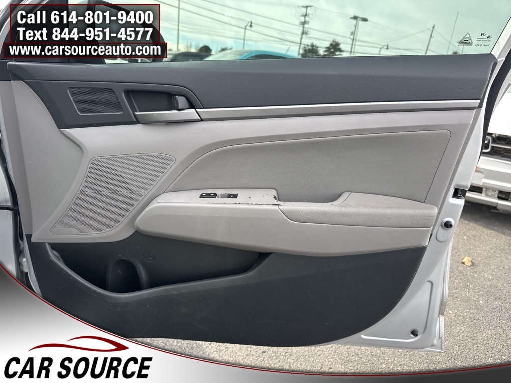 Hyundai Elantra  2018