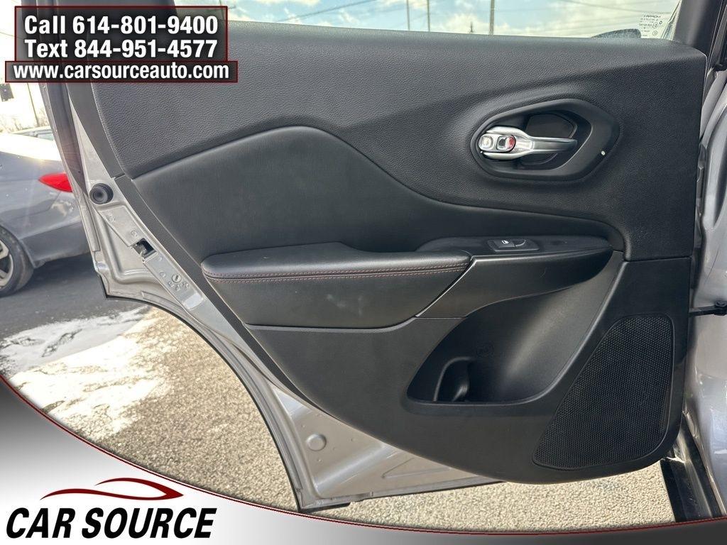 Jeep Cherokee  2019