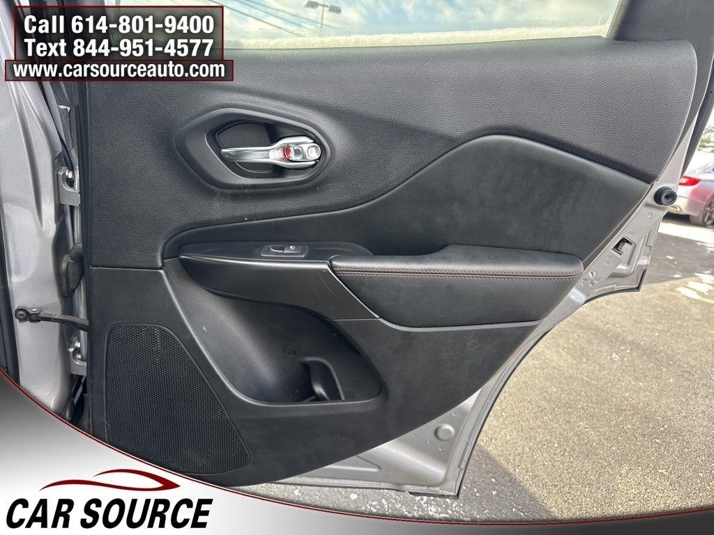 Jeep Cherokee  2019