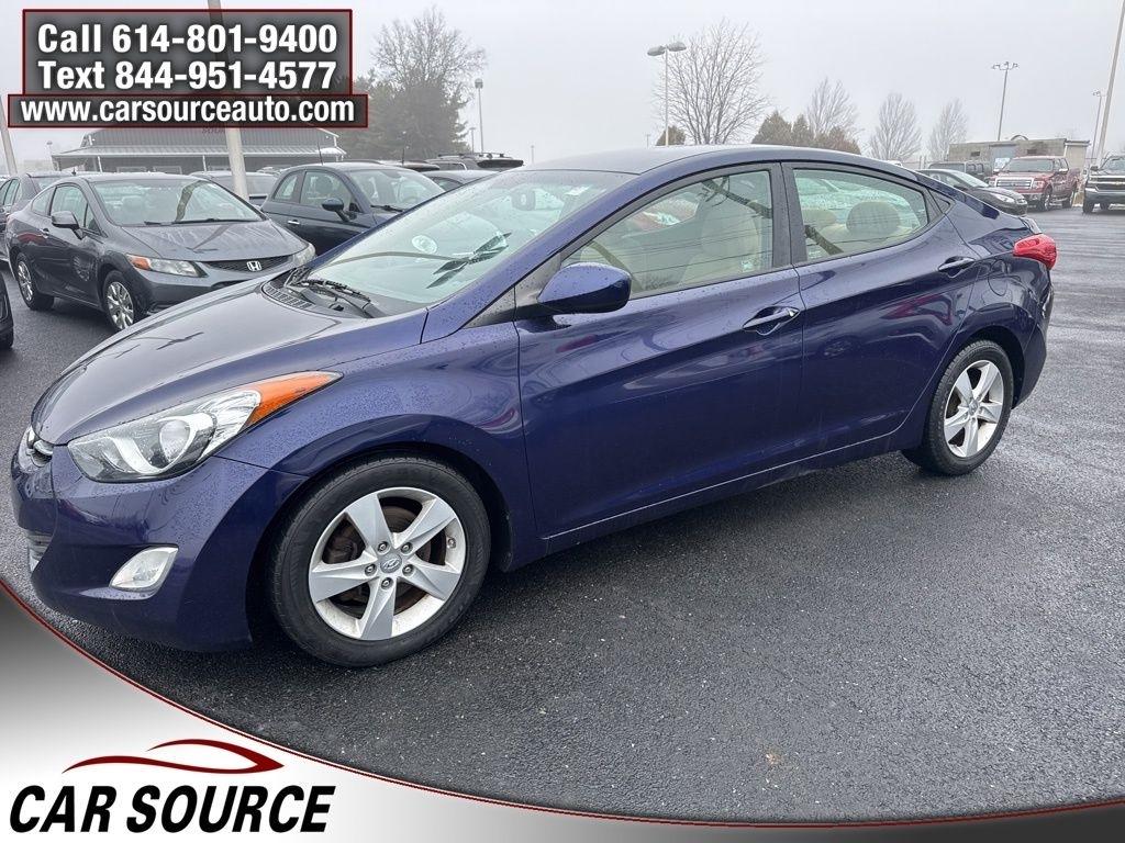 Hyundai Elantra  2013