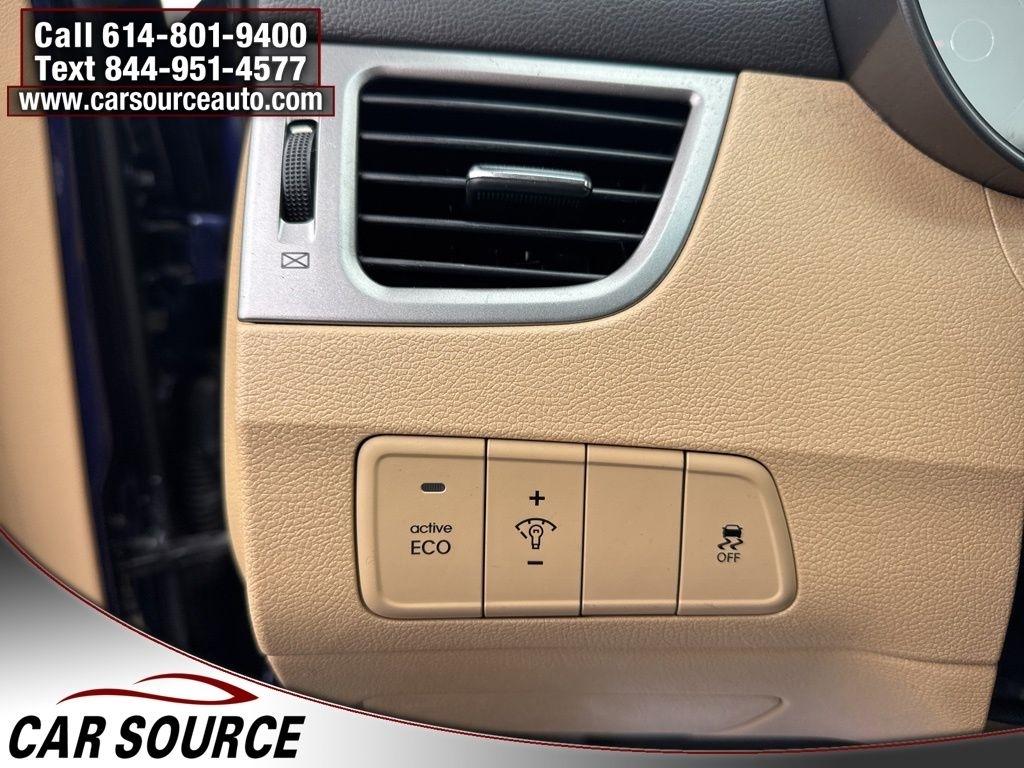 Hyundai Elantra  2013