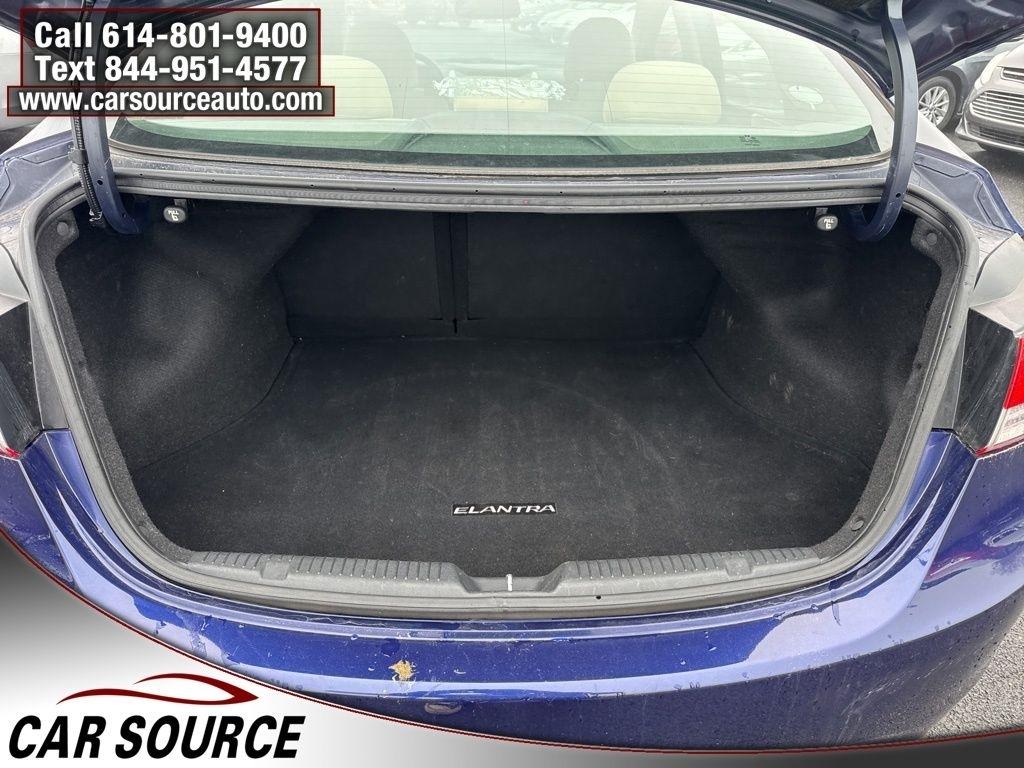 Hyundai Elantra  2013