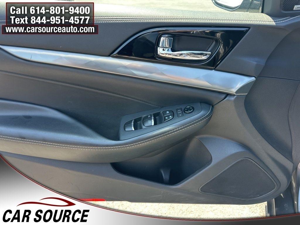 Nissan Maxima  2023