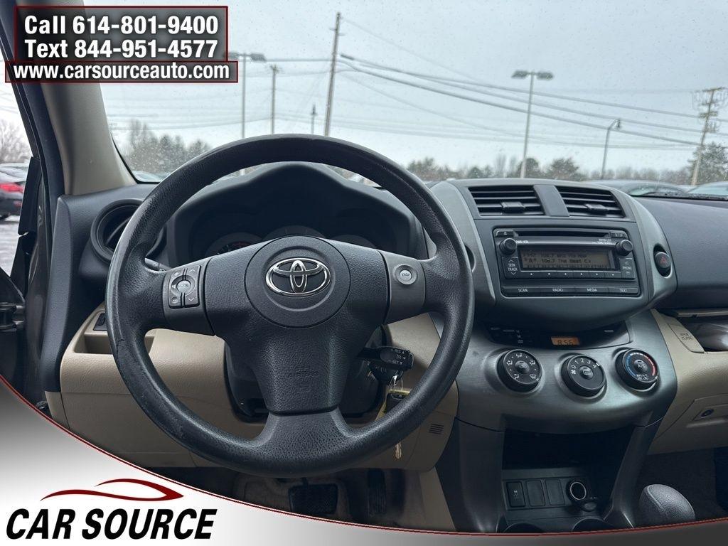 Toyota RAV4  2012