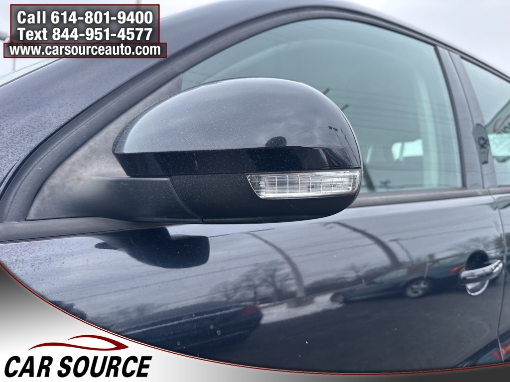 Volkswagen Tiguan  2011