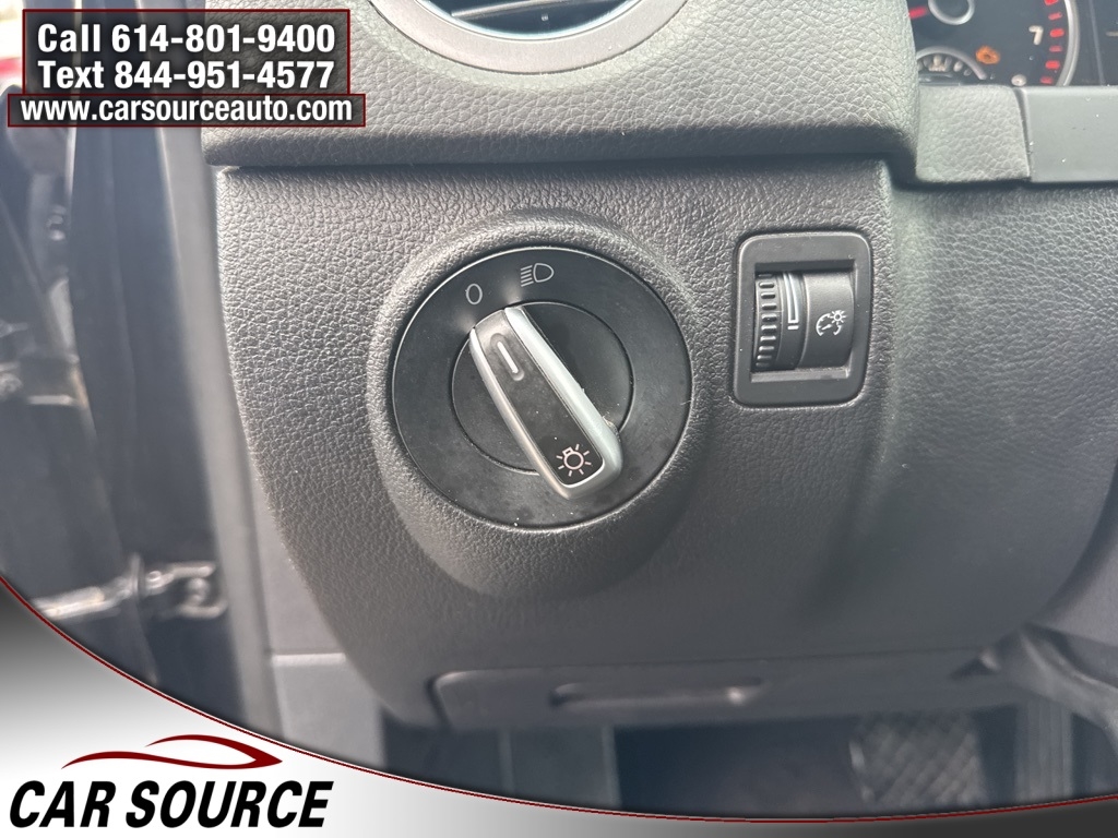 Volkswagen Tiguan  2011