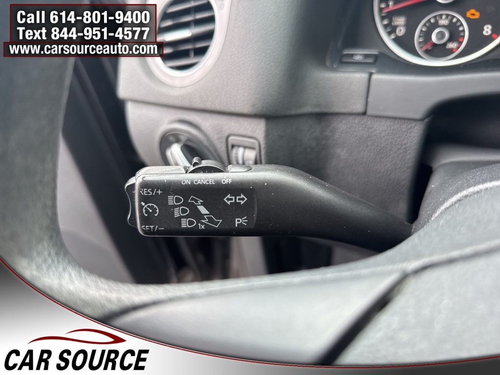 Volkswagen Tiguan  2011