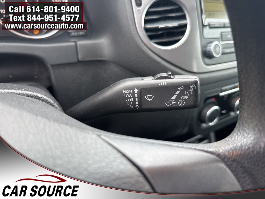 Volkswagen Tiguan  2011