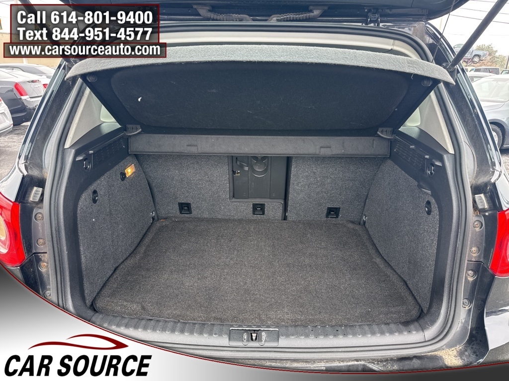 Volkswagen Tiguan  2011