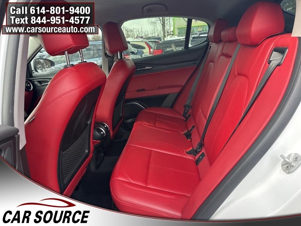 Alfa Romeo Stelvio  2021