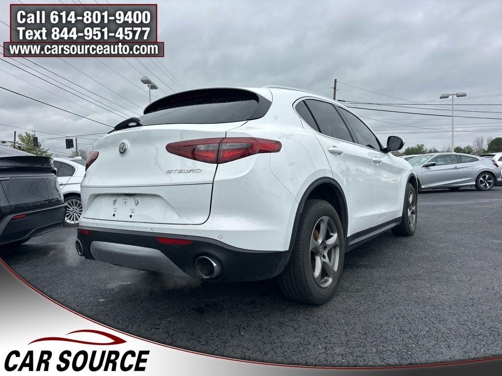 Alfa Romeo Stelvio  2021