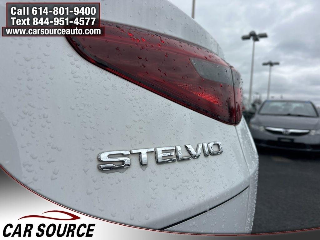 Alfa Romeo Stelvio  2021