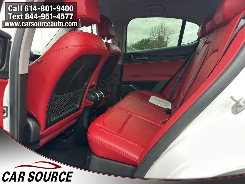 Alfa Romeo Stelvio  2021