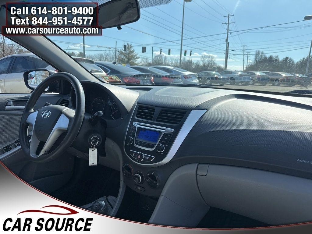 Hyundai Accent  2014