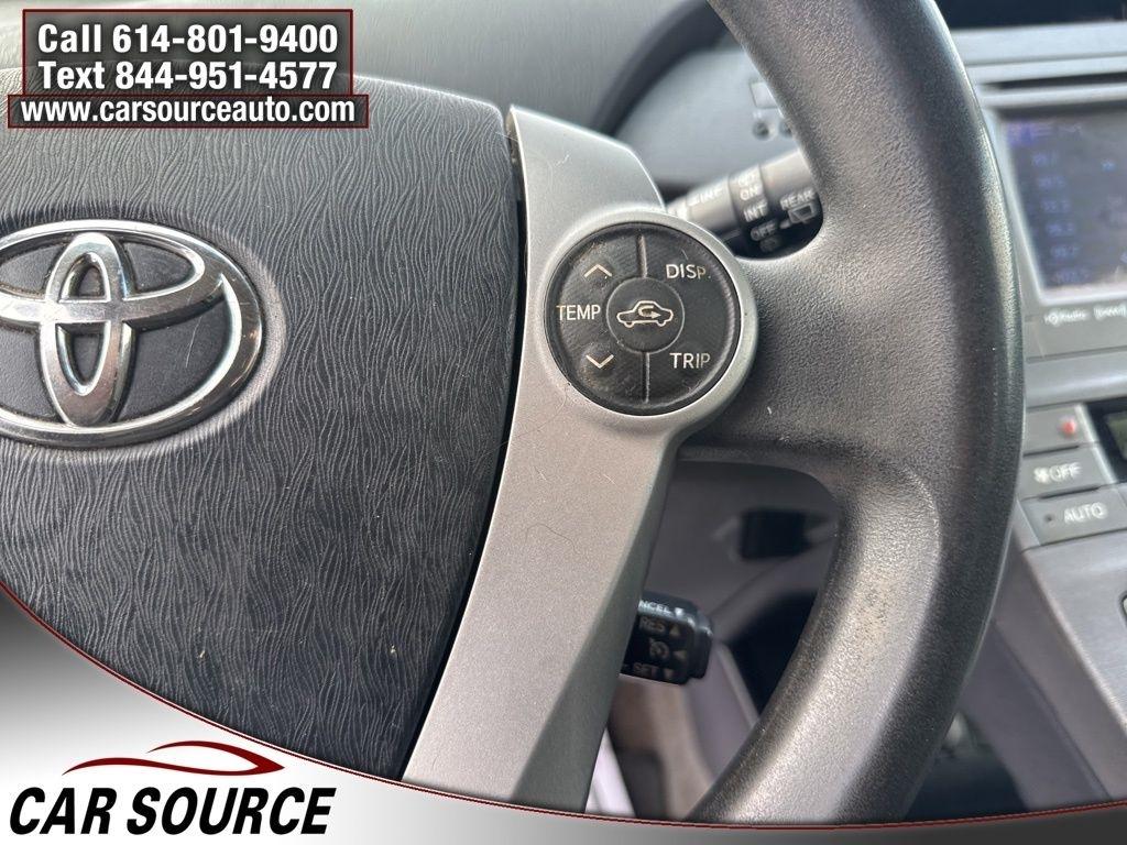 Toyota Prius Plug-In  2015