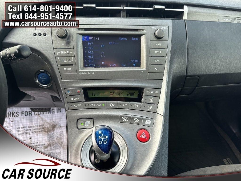 Toyota Prius Plug-In  2015