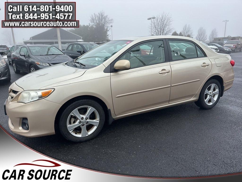 Toyota Corolla  2011