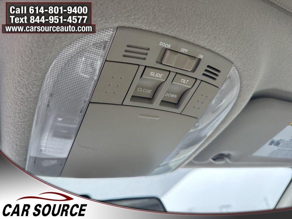 Toyota Corolla  2011