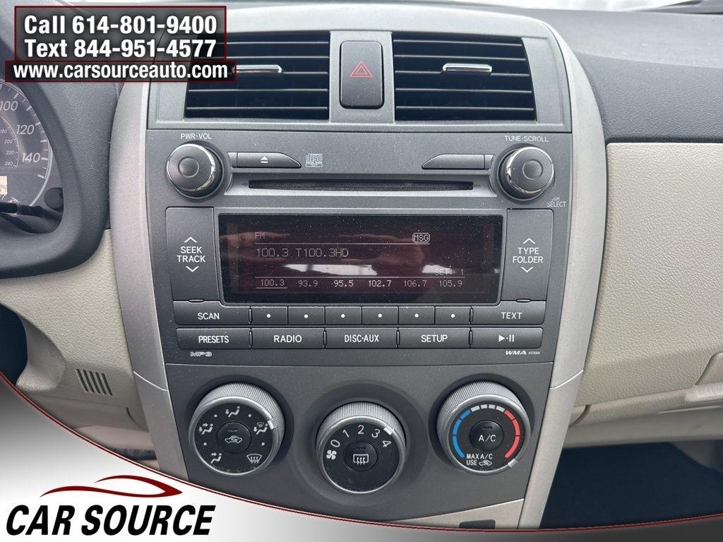 Toyota Corolla  2011