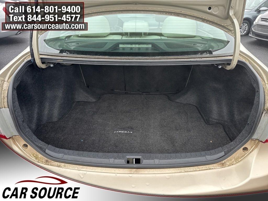 Toyota Corolla  2011