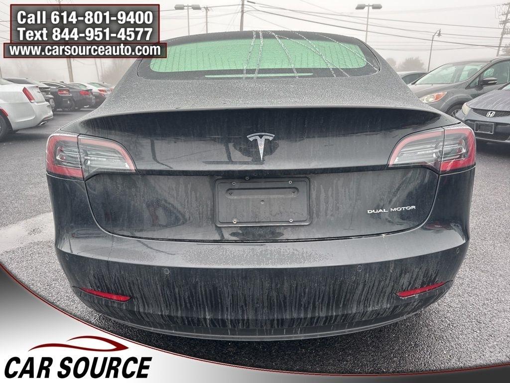 Tesla Model 3  2019