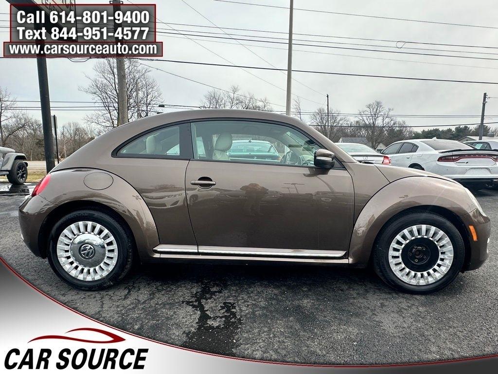 Volkswagen Beetle Coupe  2015
