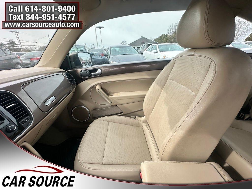 Volkswagen Beetle Coupe  2015