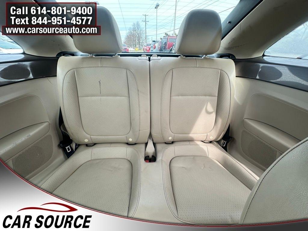 Volkswagen Beetle Coupe  2015